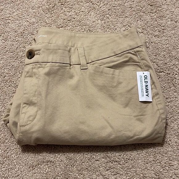 Old Navy Mid Rise Boot Cut Khaki Pants - Picture 8 of 9